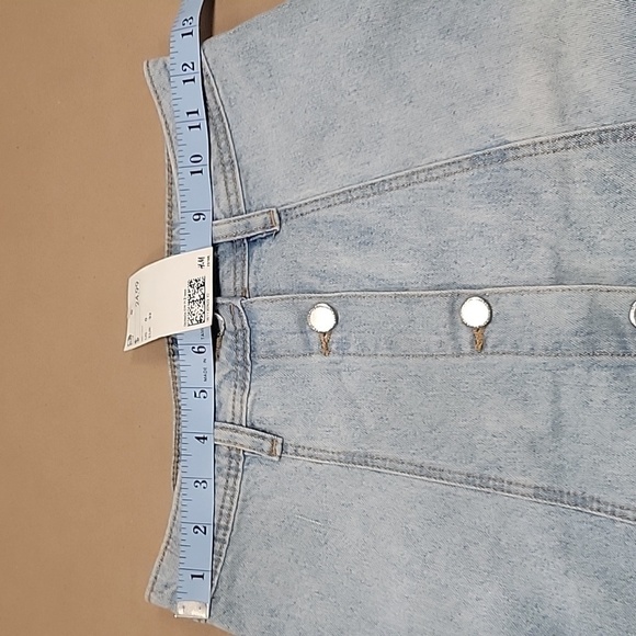 Divided, Size 0, A-Line Mini Skirt, High Waist, Button Front, NEW with Tags - Picture 3 of 10